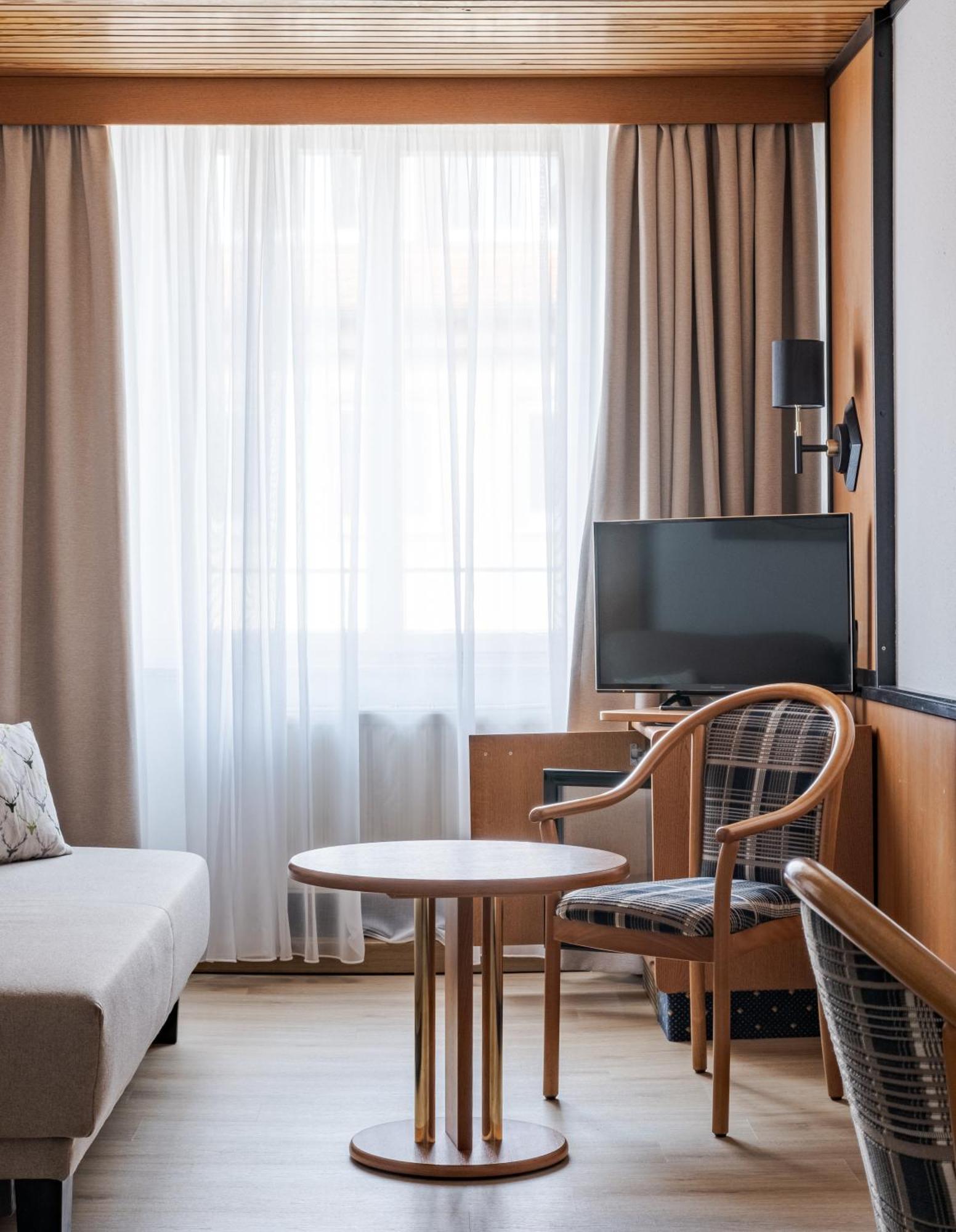 Hotel Goldener Hirsch Kaufbeuren Extérieur photo