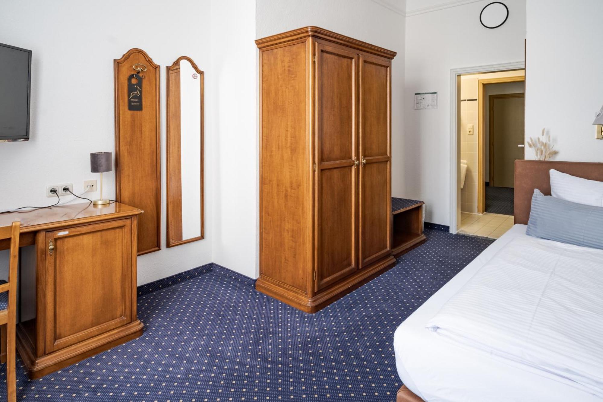 Hotel Goldener Hirsch Kaufbeuren Chambre photo