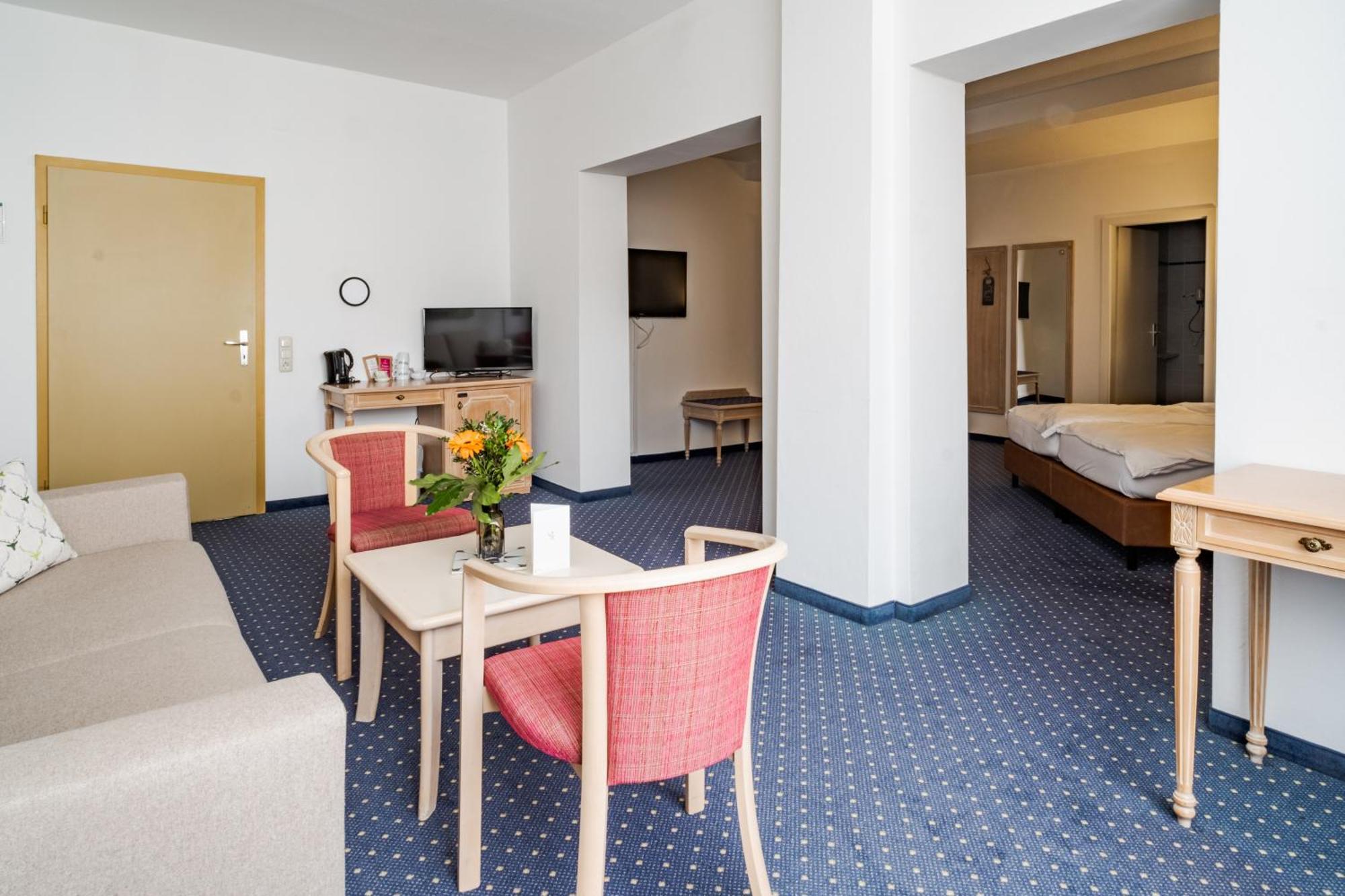 Hotel Goldener Hirsch Kaufbeuren Chambre photo
